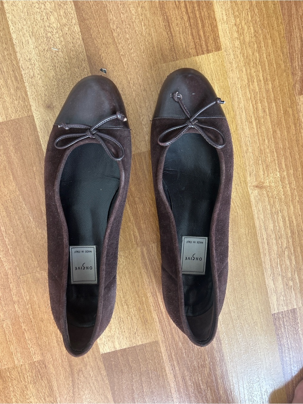 Classic Brown Women's Ballet Flats with Bow